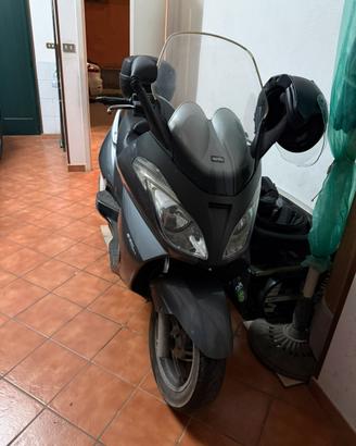aprilia atlantic 250
