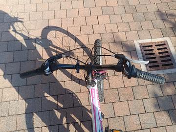 bicicletta ragazzina 
