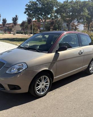 Lancia Ypsilon 1.2 Argento