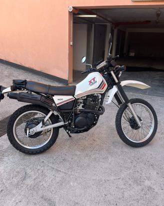 Yamaha XT 400 (1987) – Conservata 11.200 km