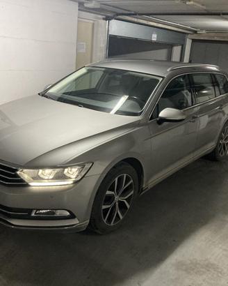 Volkswagen Passat 2.0 cc    150cv