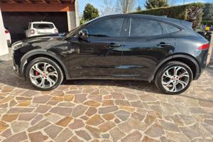 JAGUAR E‑PACE FIRST EDITION: FULL OPTIONAL