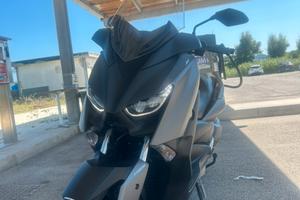 Scooter Yamaha x-max 300