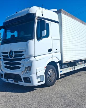 481-Mercedes Benz Actros 2548 55 con impianto scar