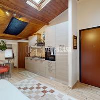 TRE LOCALI INDIPENDENTE IN CORTE SENZA SPESE CONDO