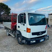 Nissan Atleon del 2010