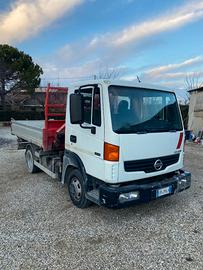 Nissan Atleon del 2010