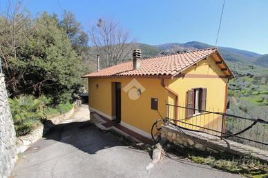 CASA INDIPENDENTE A ROCCANTICA