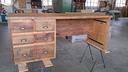 scrivania-in-legno-vecchio-con-3-cassetti-laterali