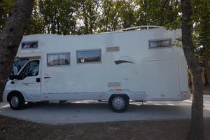 Camper F.U.LL.-F.U.L.L.-F.U.L.L.