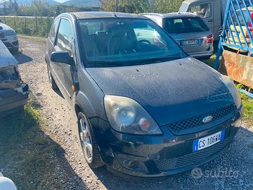 Ford fiesta 1.4 tdci 100000 km super prezzo