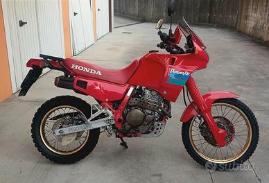 Honda Dominator 1990