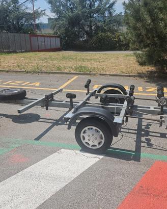 Carrello porta barca