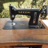 Macchina d'epoca da cucire