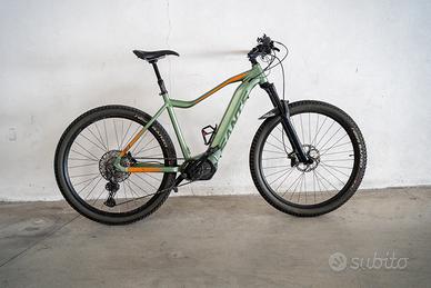 Bici elettrica MTB Shimano e8000