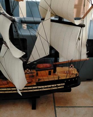 nave Amerigo Vespucci 
