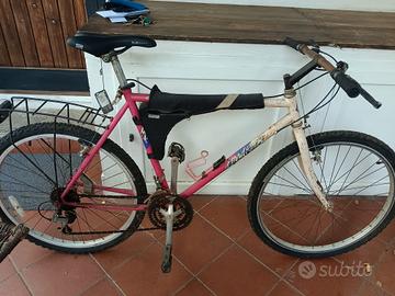 mountainbike MTB specialized modello hard rock