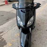 Yamaha X-Max 250