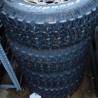 cerchi e gomme jeep