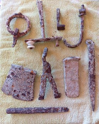 ascia cuneo scalpello chiave ferro battuto antico