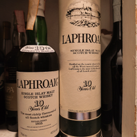 Pregiatissima bottiglia Laphroaig 10 years old