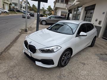 Bmw 118 118d 5p. Advantage