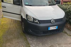 VOLKSWAGEN Caddy 3ªs. Tour. 1ª - 2015