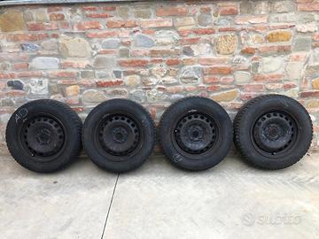 Gomme invernali Pirelli 195 65 R15