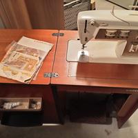 Macchina da cucire Singer con pedale elettrico