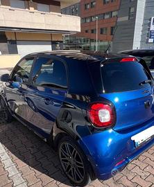 Smart 453 allestimento brabus