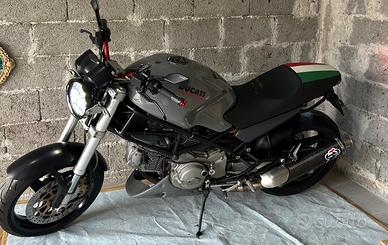 Ducati Monster 600 - 2001