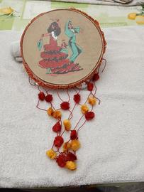 Tamburello decorativo con ballerini di flamenco
