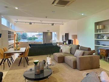 NEGOZIO A NEGRAR DI VALPOLICELLA