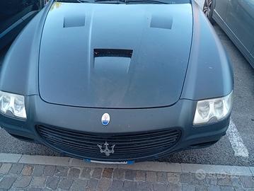 Maserati motore FERRARI nera opaco
