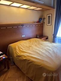 Letto matrimoniale vintage con struttura completa