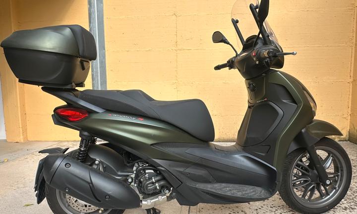 Beverly 300s anno 2024