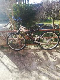 Bicicletta Mountain-bike 