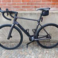 
BIANCHI INFINITO SHIMANO 105 12sp