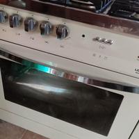 Cucina Lofra grande formato gas.