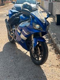 Yamaha R1
