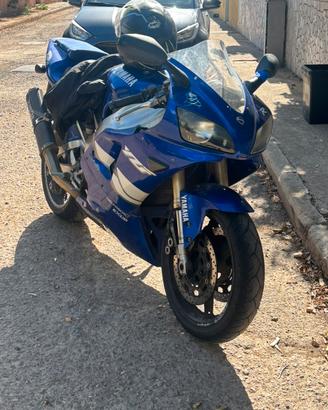 Yamaha R1