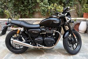 Triumph Street Twin 900cc