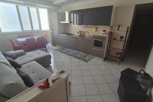 Trilocale piazza Gabriele D'Annunzio, Fuorigrotta