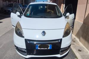 Renault Megane Scenic X-Mode 1.5 110cv anno 2013