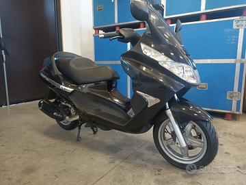 Scooterone X8 Piaggio 250 ie
