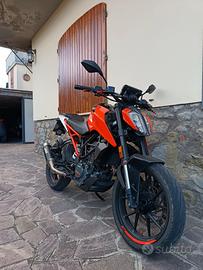 KTM Duke 125 
