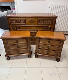 Mobili in Legno (Comò + 2 Comodini)