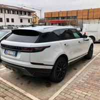 Velar 2.0 180 CV R-Dynamic