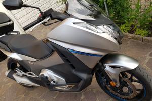 Honda integra 750 Sport