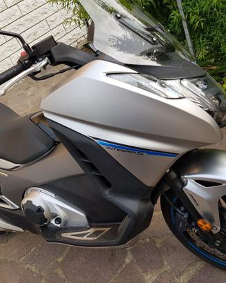 Honda integra 750 Sport
